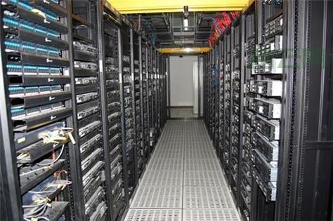 长沙服务器托管：724小时机房实时监测，一键部署