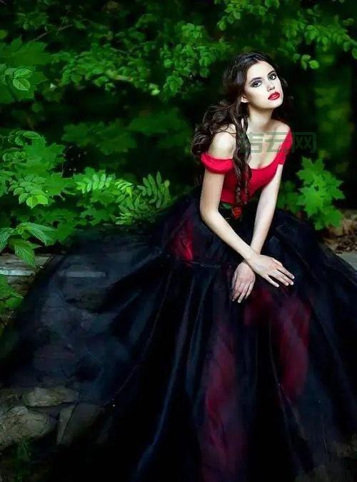 MOKO美空网 - 汇聚百万模特艺人与摄影师的时尚平台