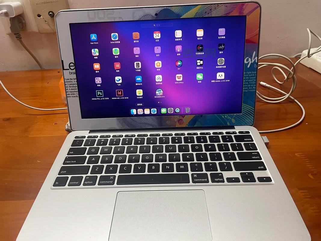 macbookair11寸屏幕多大？小巧便携看视频爽吗？